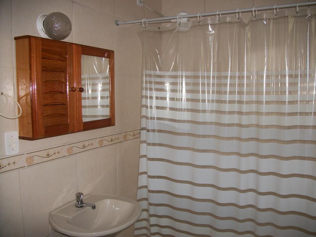 Pousada Ype Amarelo Itatiaia  Rom bilde